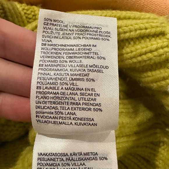 H&M Neon Yellow Cable Knit Wool
Blend Sweater Jumper Size XS - Picture 5 of 12